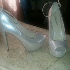 Todays Sale !!! Brand new silver shimmer !!! Nwot