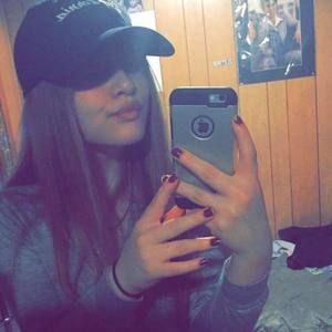 Meet your Posher, Tabitha