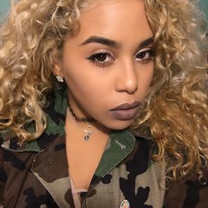 Meet your Posher, Katherine