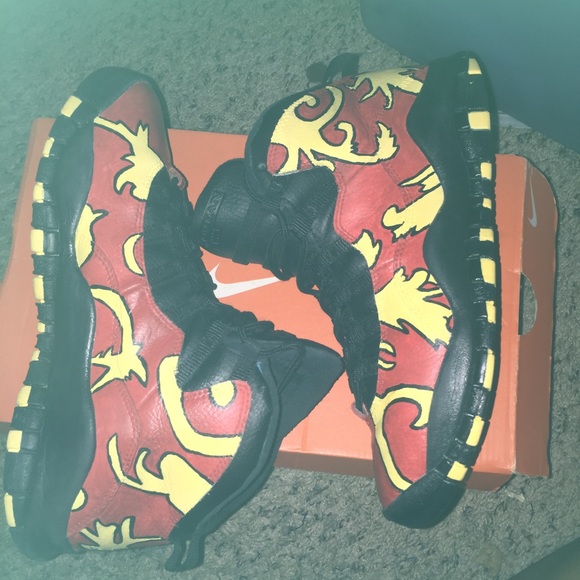 SOLD !! Air Jordan "Supreme" 10 - Picture 2 of 4