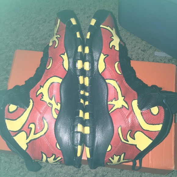 SOLD !! Air Jordan "Supreme" 10 - Picture 3 of 4