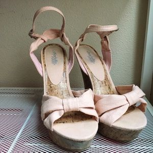 Charlotte Russe Mascara Pink Canvas Wedge size 9