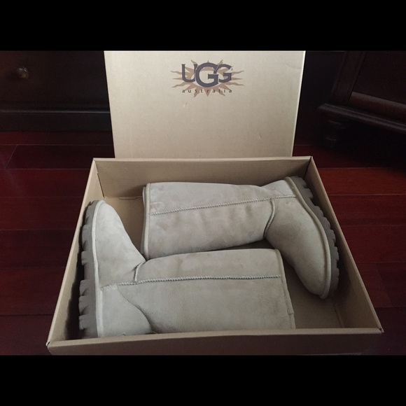 Sand ugg