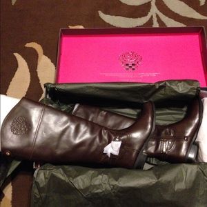 Brand new VINCE CAMUTO Kable Wide Dark wood boots