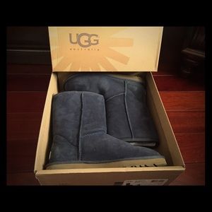 Ugg