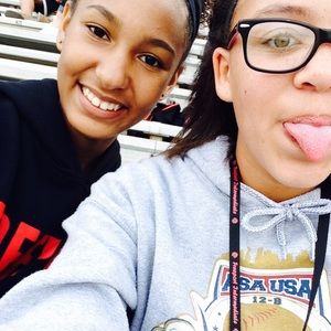 Meet your Posher, Diamond