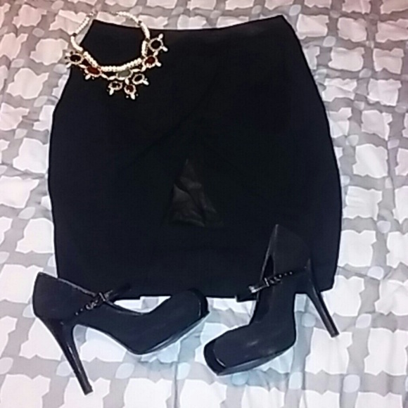 Black skirt
