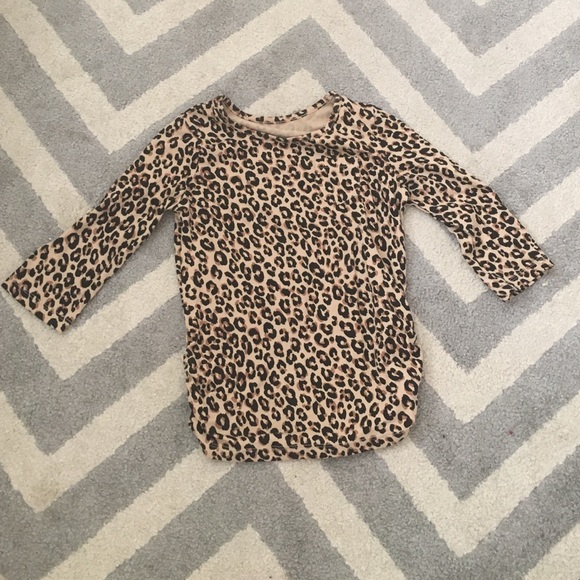 Cheetah print 3/4 sleeve shirt