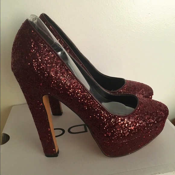 ⭐️BRAND NEW NEVER WORN!⭐️ Aldo pumps👠 - Picture 1 of 3