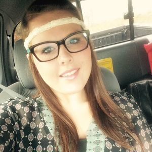 Meet your Posher, Candace