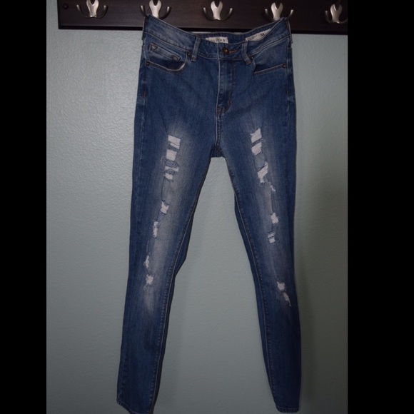 Distressed High waisted skinny jeans