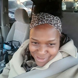 Meet your Posher, Selena