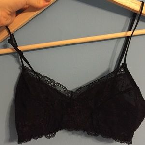 URBAN OUTFITTERS LACE BRALETTE