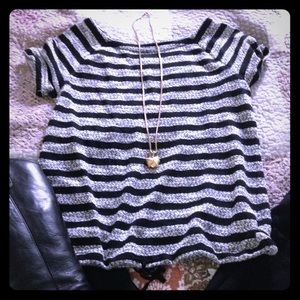 🚛💗SALE💗🚛 Lou & Grey stripped tie-waist top