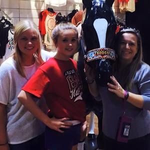 Meet your Posher, Tashena