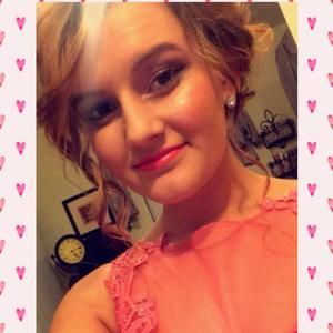 Meet your Posher, Alexis