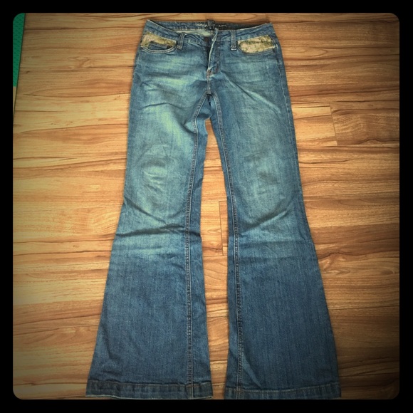 Super cute jeans!!
