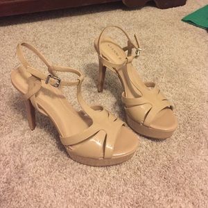 Gianni bini nude pumps