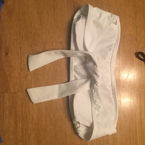 Bikini top and bottom - Picture 2 of 4