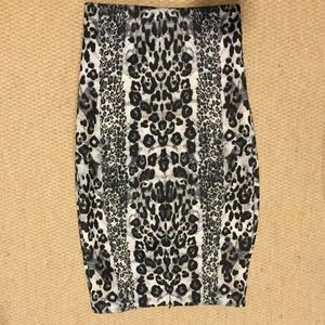Zara Skirts - Zara midi leopard print skirt Zara Skirts - Zara midi leopard print skirt