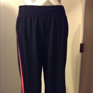 Champion relaxed long Capri pants! NWT!