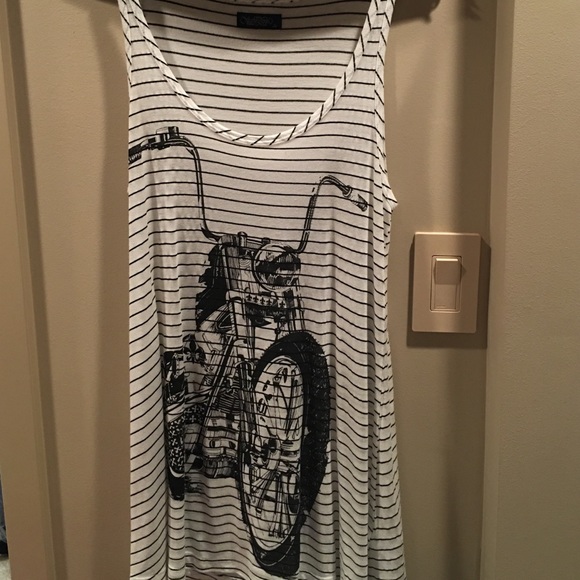 Lauren Moshi long tank with a motorcycle on it