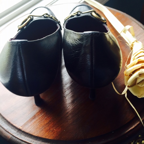 SOLD 🌺 Authentic Coach Heels 🌺 - Picture 2 of 4