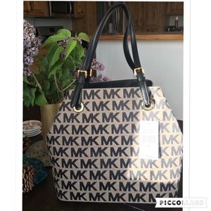 NWT MICHAEL KORS TOTE