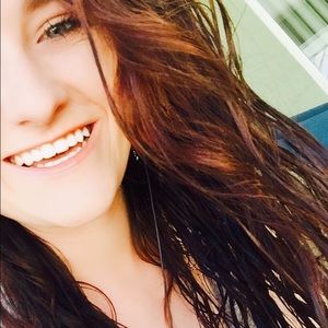 Meet your Posher, Brooke