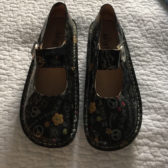 New never worn Algeria shoes
