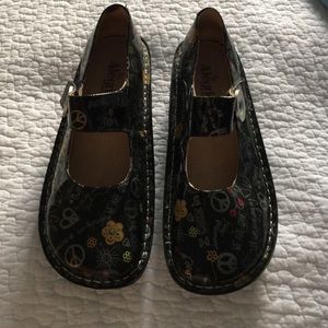 New never worn Algeria shoes