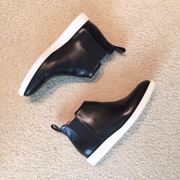 Everlane The Street Ankle Boot - Picture 2 of 4