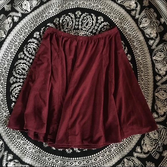 Brandy Melville Maroon Skirt