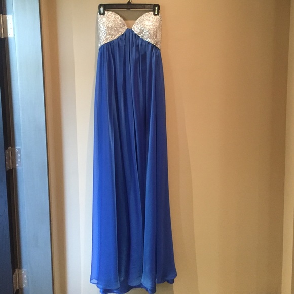 Dresses & Skirts - Extra pics  La Femme prom dress  additional pics💃