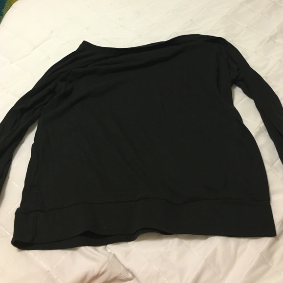 Black long sleeved shirt with white painted hand - Picture 3 of 3