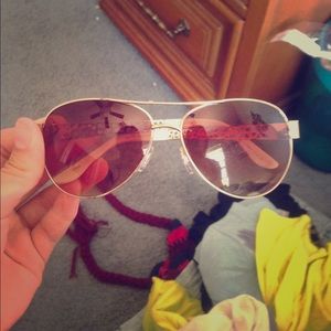 Gold floral sided aviator style sunglasses