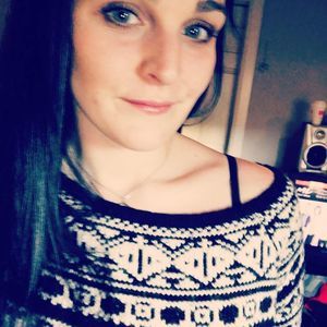 Meet your Posher, Becca