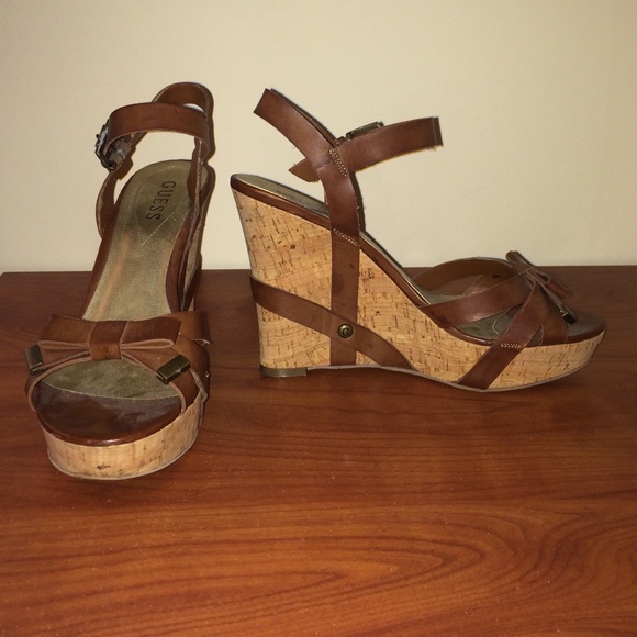 Guess wedges - Picture 1 of 1