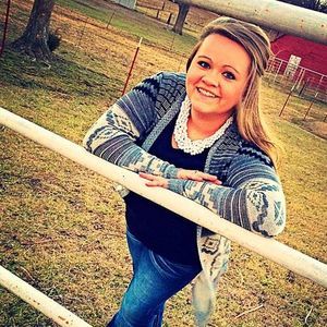 Meet your Posher, Kayla