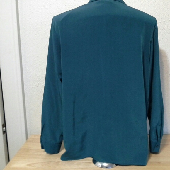 Blouse - Picture 2 of 4