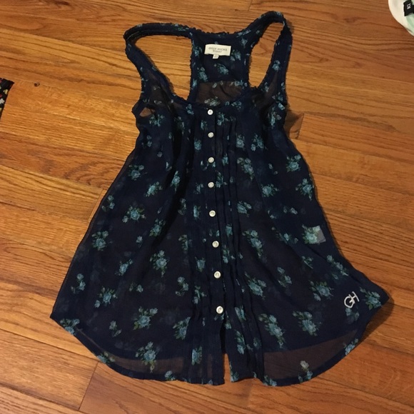 Gilly Hicks top.