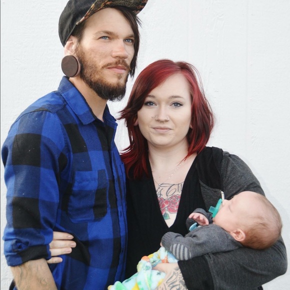 Meet your Posher, Taylor - Picture 3 of 3