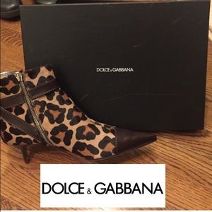 Dolce and gabbanna leopard ankle boot