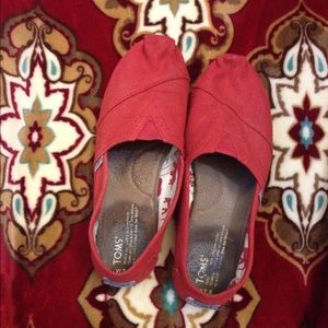 Red Classic Toms