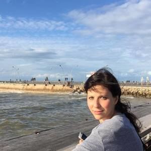 Meet your Posher, Julie