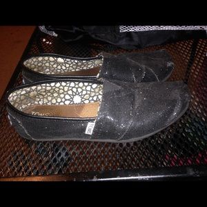 Black glitter used toms