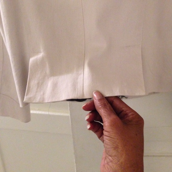 Above waist jean jacket - Picture 3 of 4