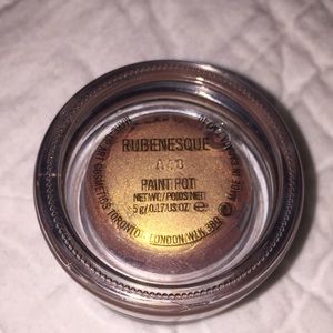 MAC Cosmetics rubenesque paint pot eyeshadow gold