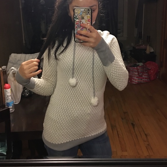 ❄️✨🙌 COMFY IGLOO SWEATER - Picture 1 of 4