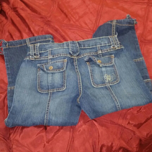 Capris - Picture 2 of 3